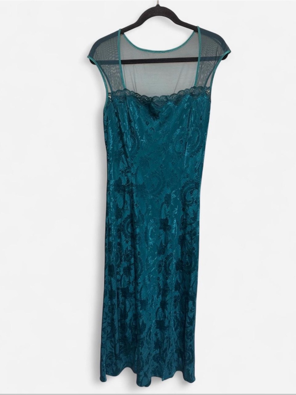 Vintage Victoria’s Secret Emerald Green Lace Trim Nightgown